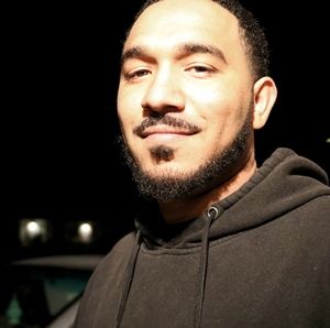 Meet your Posher, Emilio